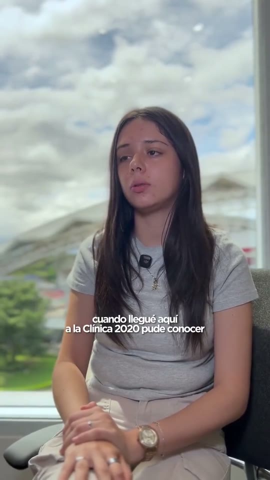 Ashley Mata, paciente de trasplante de córnea